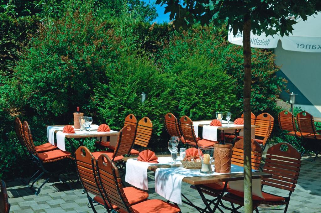 Litfasschen Hotel Kassel-Goettingen Bilik gambar